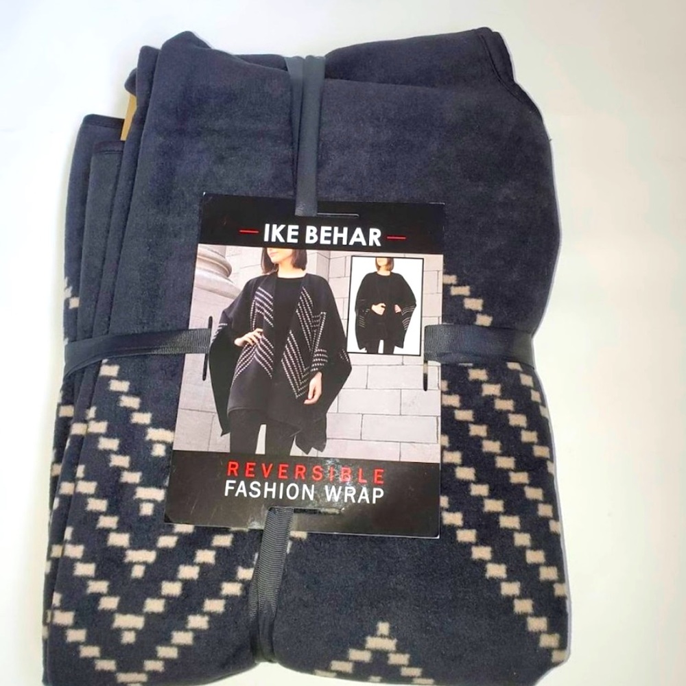 Ike Behar Reversible Fashion Wrap